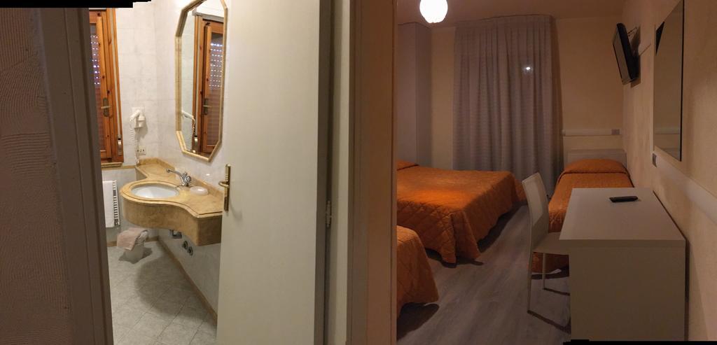 Hotel Da Filie' Querceta Luaran gambar
