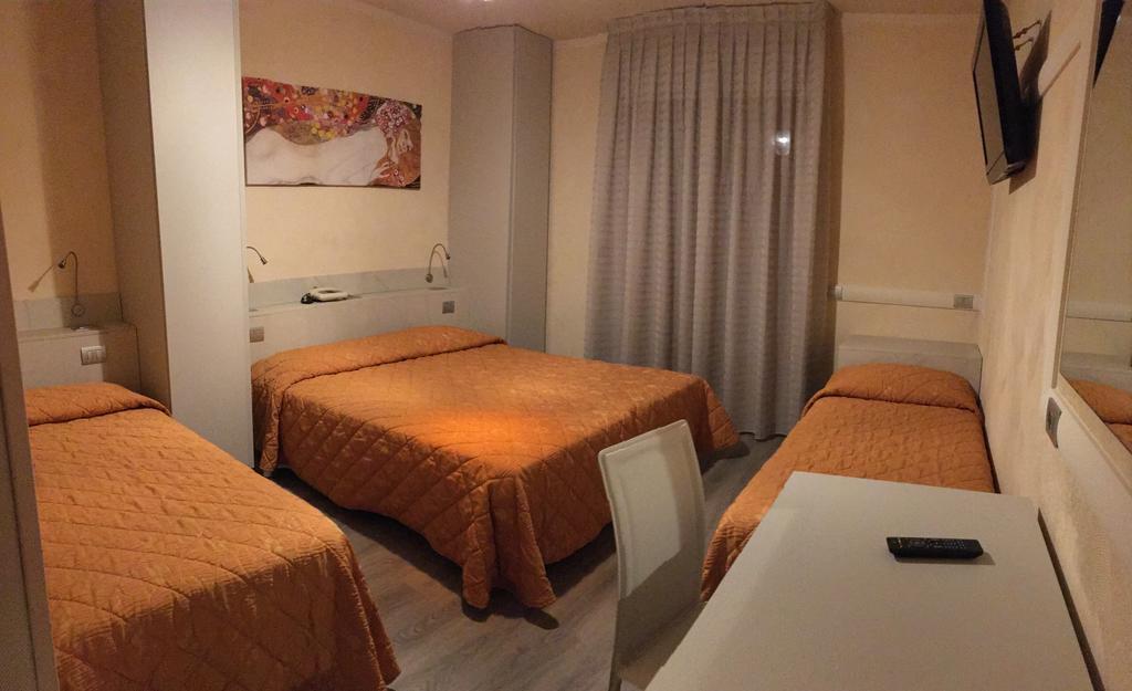 Hotel Da Filie' Querceta Luaran gambar